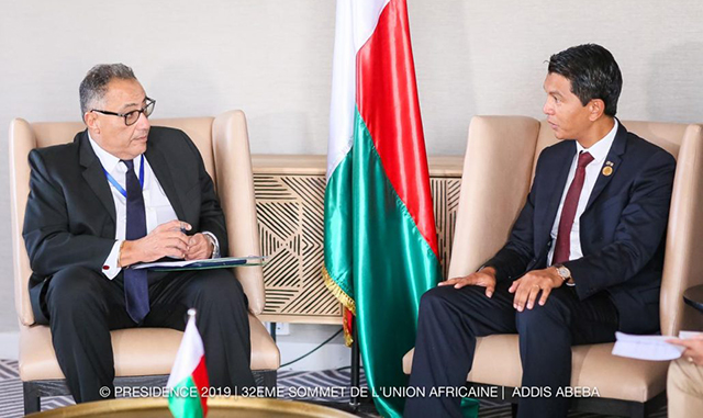 Rencontre entre le Président Andry Rajoelina et le Vice-Président de la Banque mondiale pour l’Afrique Hafez Ghanem à Addis-Abeba