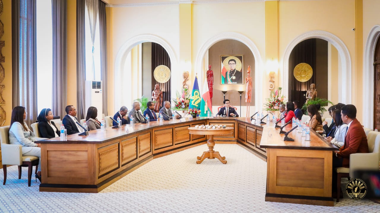 Le Président Andry Rajoelina reçoit le Syndicat des Administrateurs Civils de  Madagascar (SYNAD) 